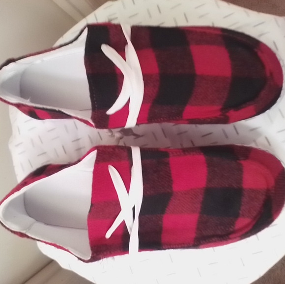 Red & Black Checkered Loafers - Picture 2 of 5